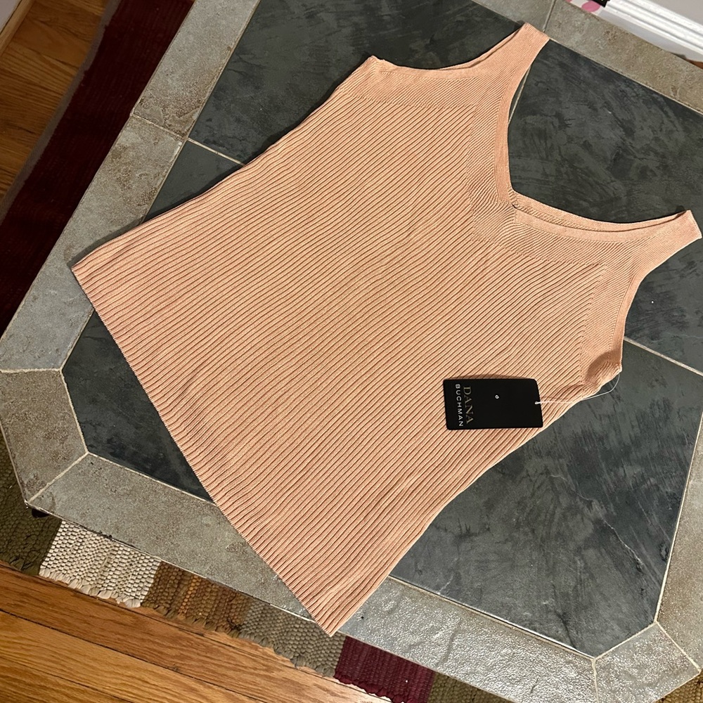 NWT Dana Buchman Top Medium